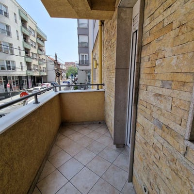 Location d’un appartement confortable de 3 pièces, 62 m², Vračar, Belgrade, Serbie